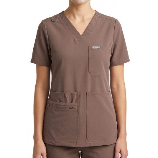 MYNTS V-Neck Pocket Genius – Scrub Top Women WMT001 Sahara Mokka -zdjęcie numer 2